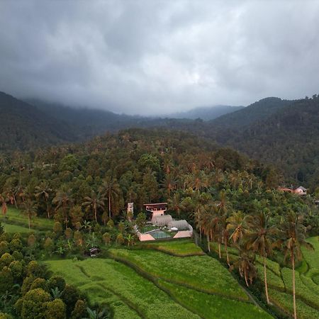 Utopiaku - Munduk Highlands Villa Exterior foto